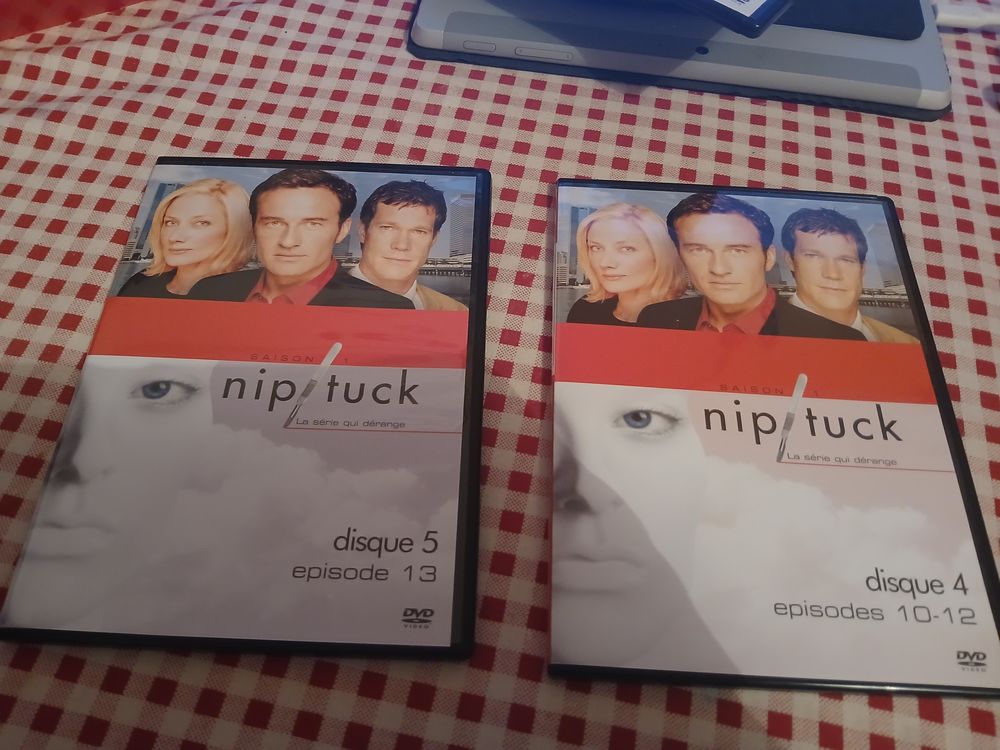 DVD NIP/TUCK
SAISON 1
DVD et blu-ray