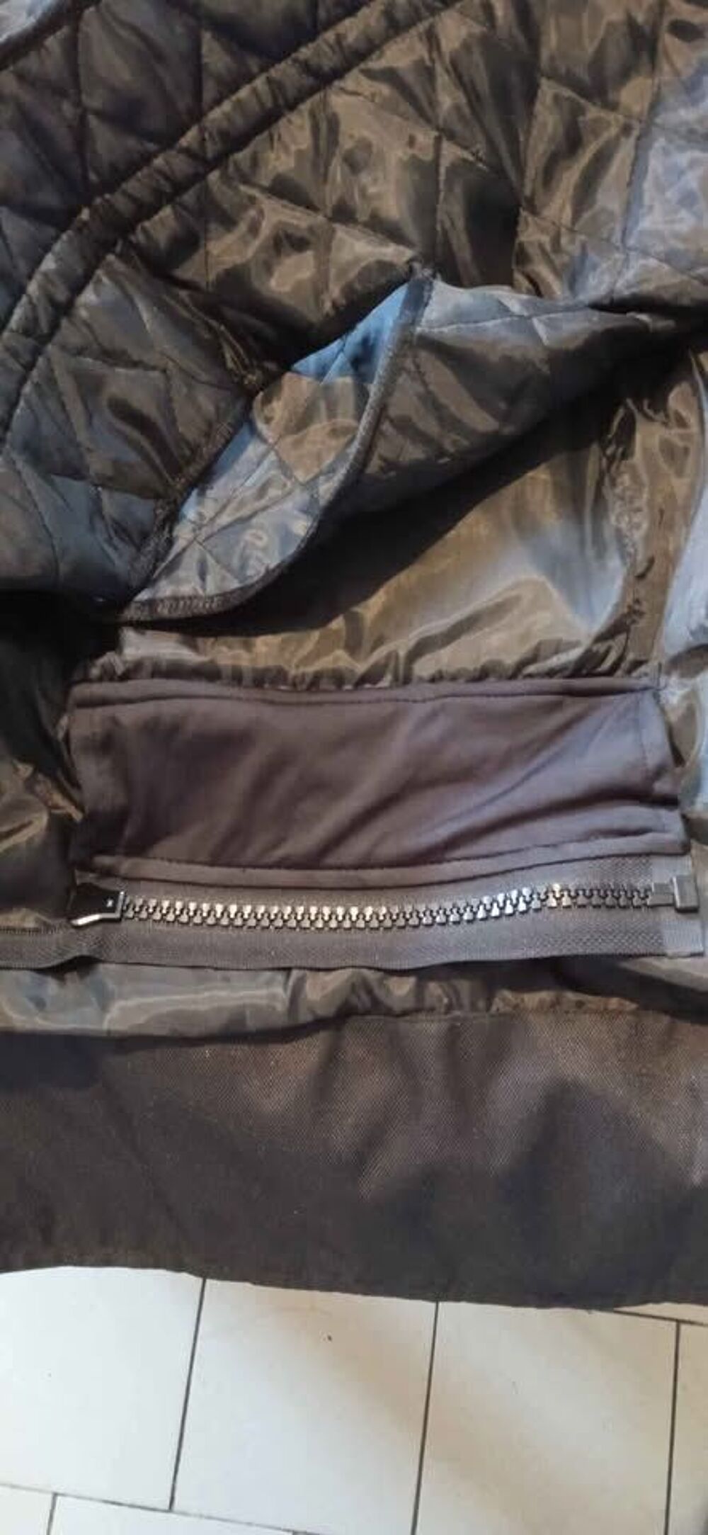 blouson moto renforc&eacute; neuf Vêtements