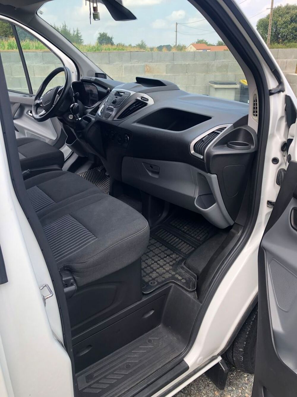 Transit TRANSIT CUSTOM FOURGON 270 L1H1 2.2 TDCi 125 AMBIENTE 2016 occasion 44320 Chauv&eacute;