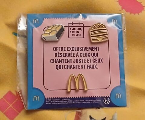 Lot de 3 Pin's des Ann�es 2020 - Neuf 3 La Fert�-Alais (91)