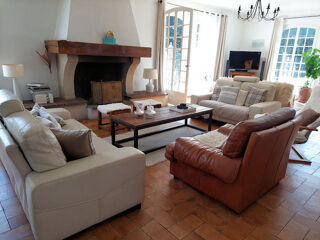  Maison  vendre 15 + pices 541 m