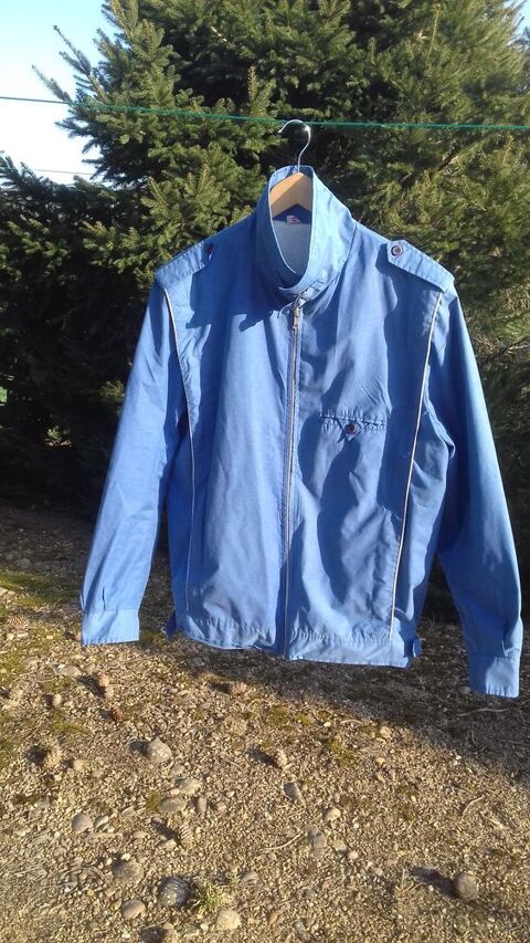2 jolis blousons hommes styles particuliers taille L Saint-Clair-sur-Galaure (38)