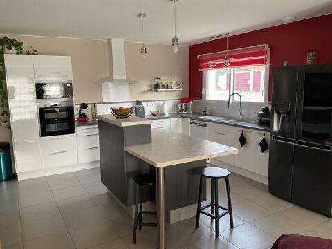   Maison avec v�randa  Maison - 7 pi�ce(s) - 168 m�