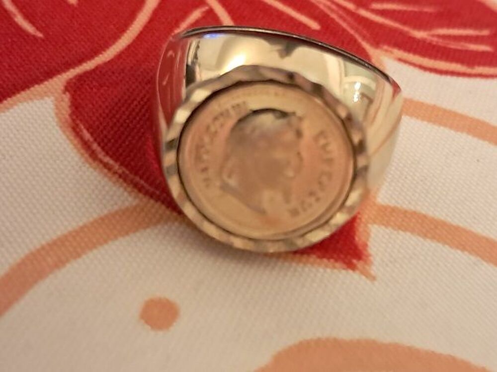 Bague Napol&eacute;on III plaqu&eacute; or histoire mode bijou vintage cos Bijoux et montres