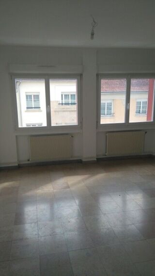 Appartement à louer 2 pièces 37 m²