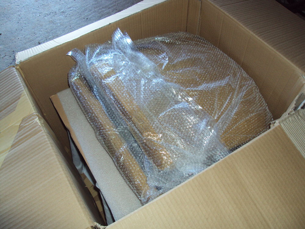 chaises neuves Meubles