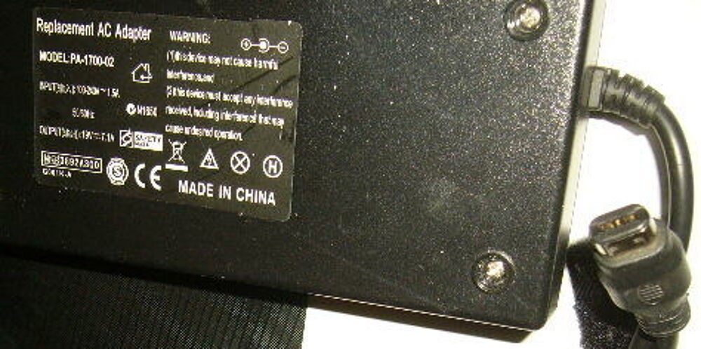 chargeur de remplacement PC portable neuf model PA-1700-02 Matériel informatique