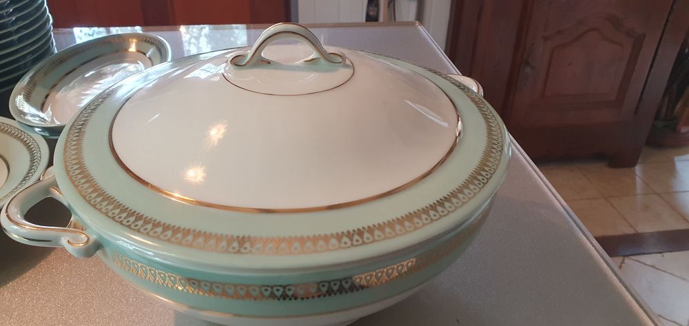 SERVICE DE TABLE EN PORCELAINE De LIMOGES 1950 Electroménager