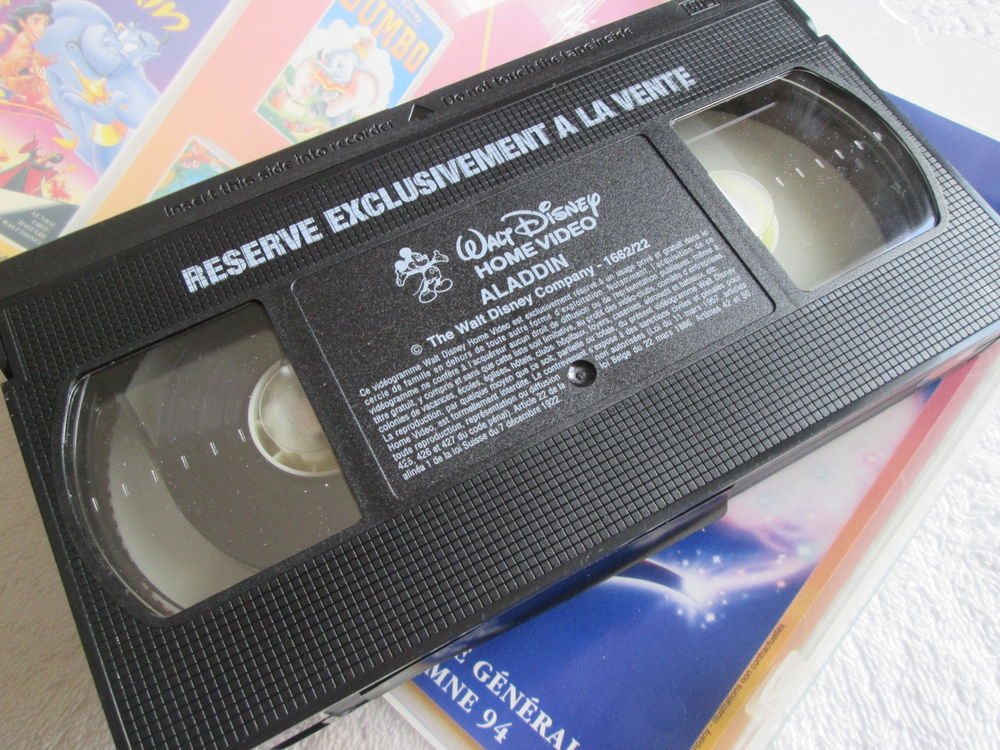 Cassette video aladdin - vhs - DVD et blu-ray
