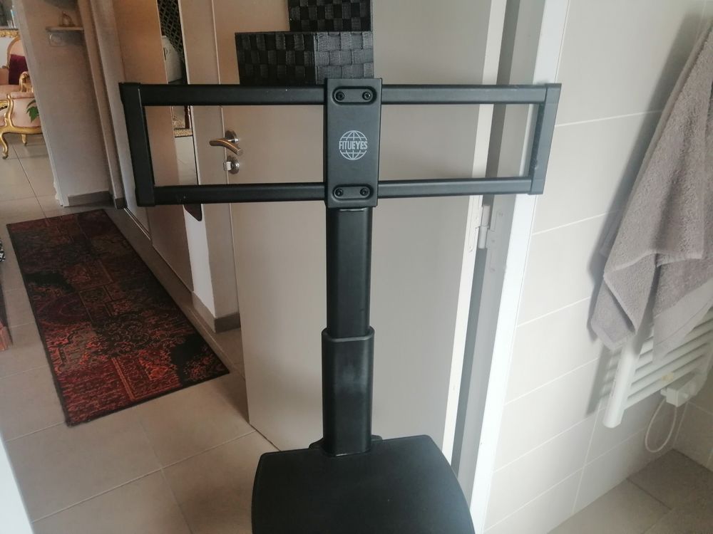 Meuble TV achet&eacute; sur Amazon il y a 1 an Photos/Video/TV