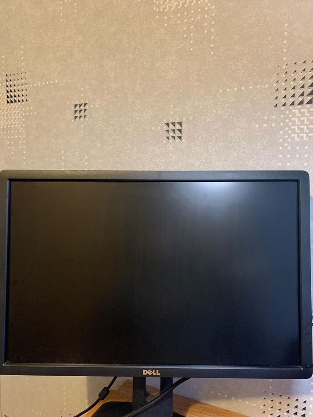 Ecran PC Dell (tr&egrave;s bon &eacute;tat) + C&agrave;&cent;bles inclus Matériel informatique