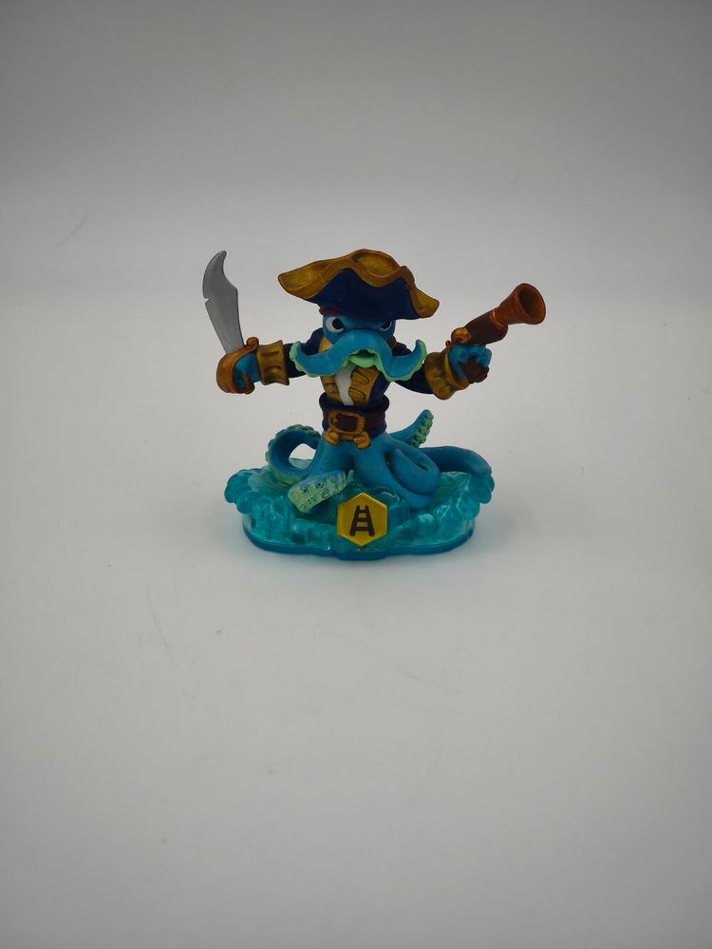 Figurine Skylanders Swap Force Wash Buckler (Model 84746888) Consoles et jeux vidéos