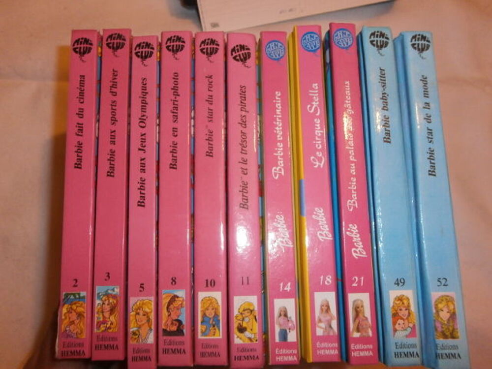 
11 livres collection BARBIE Livres et BD