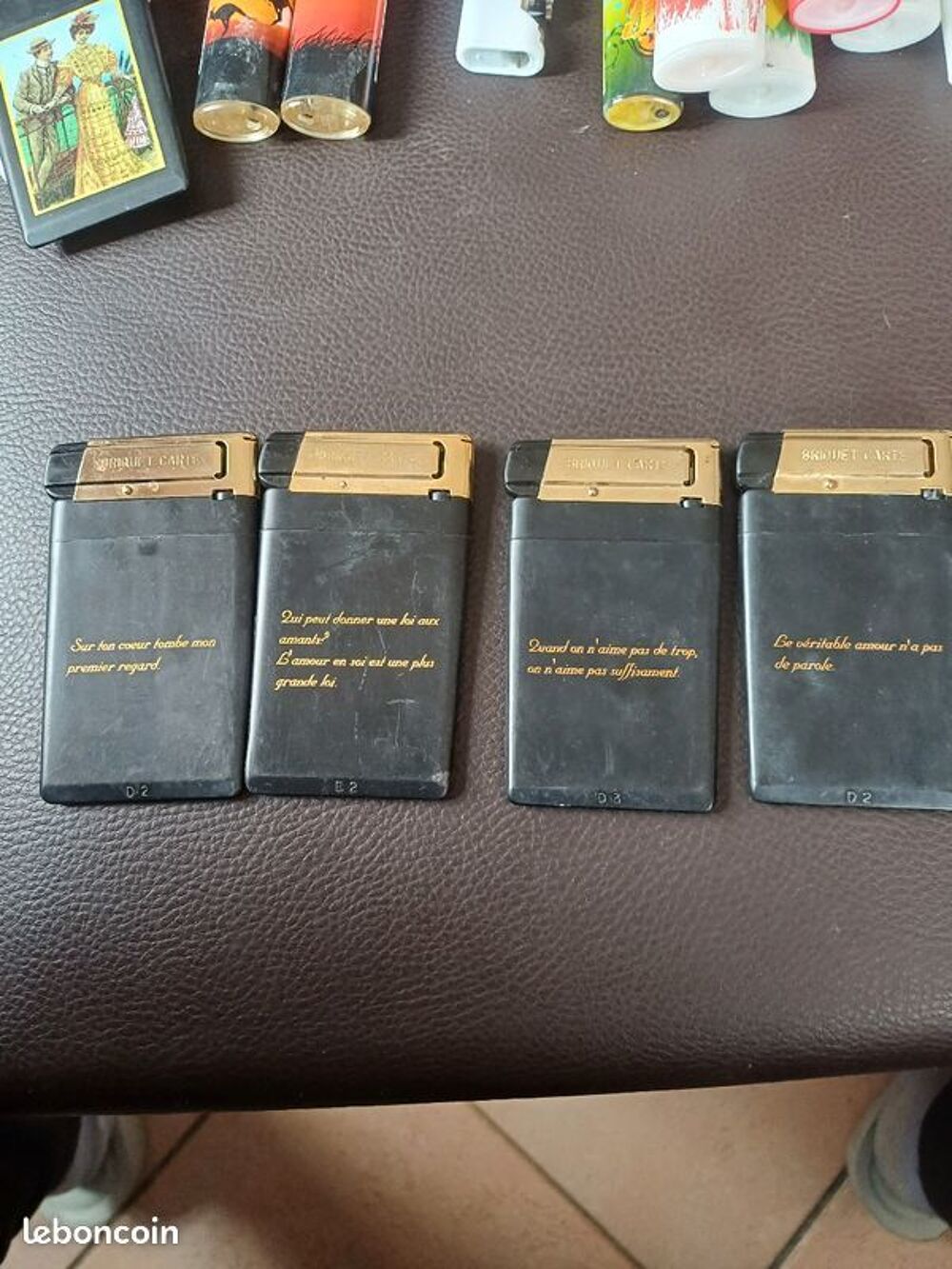 4 briquets carte sur l amour tr&egrave;s bon &eacute;tat ne s allum&eacute; plus 