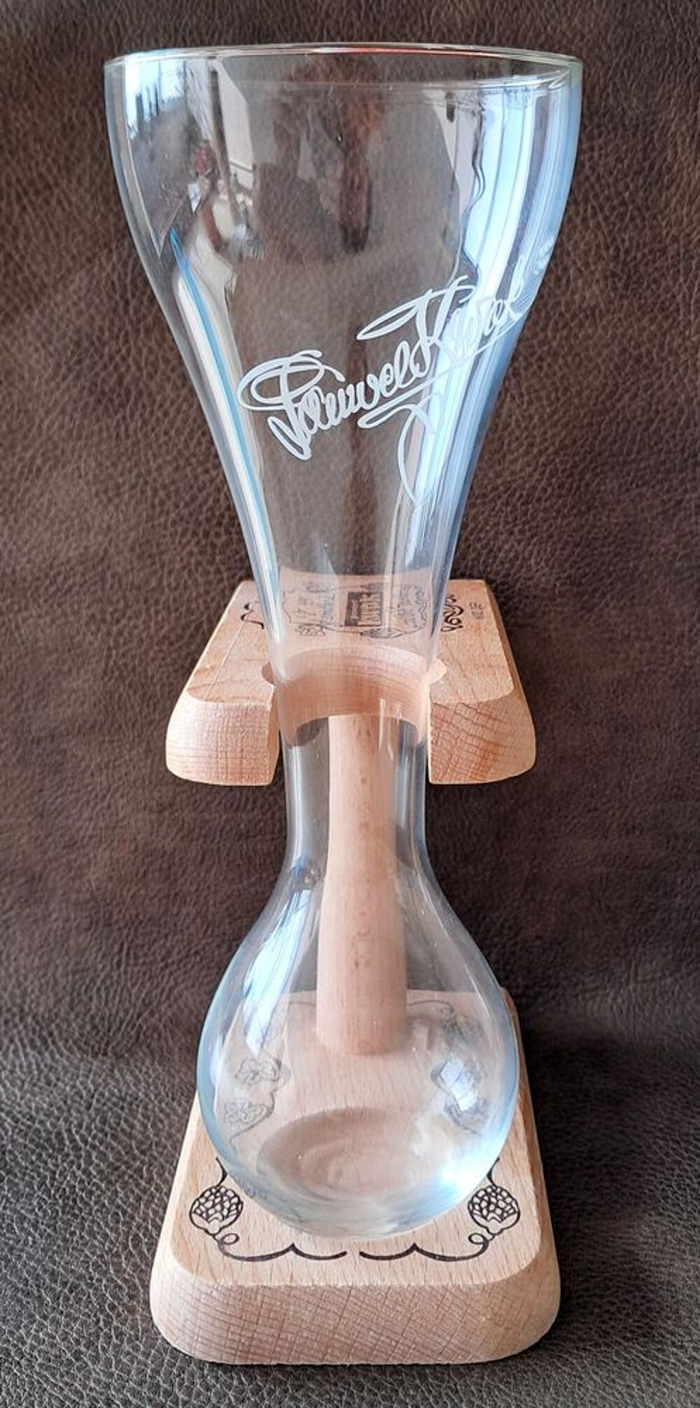 lot de 2 verres &agrave; bi&egrave;re pauwel Kwak avec support en bois 