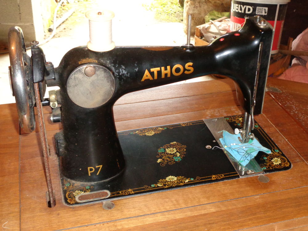Machine &agrave; coudre ATHOS Meubles