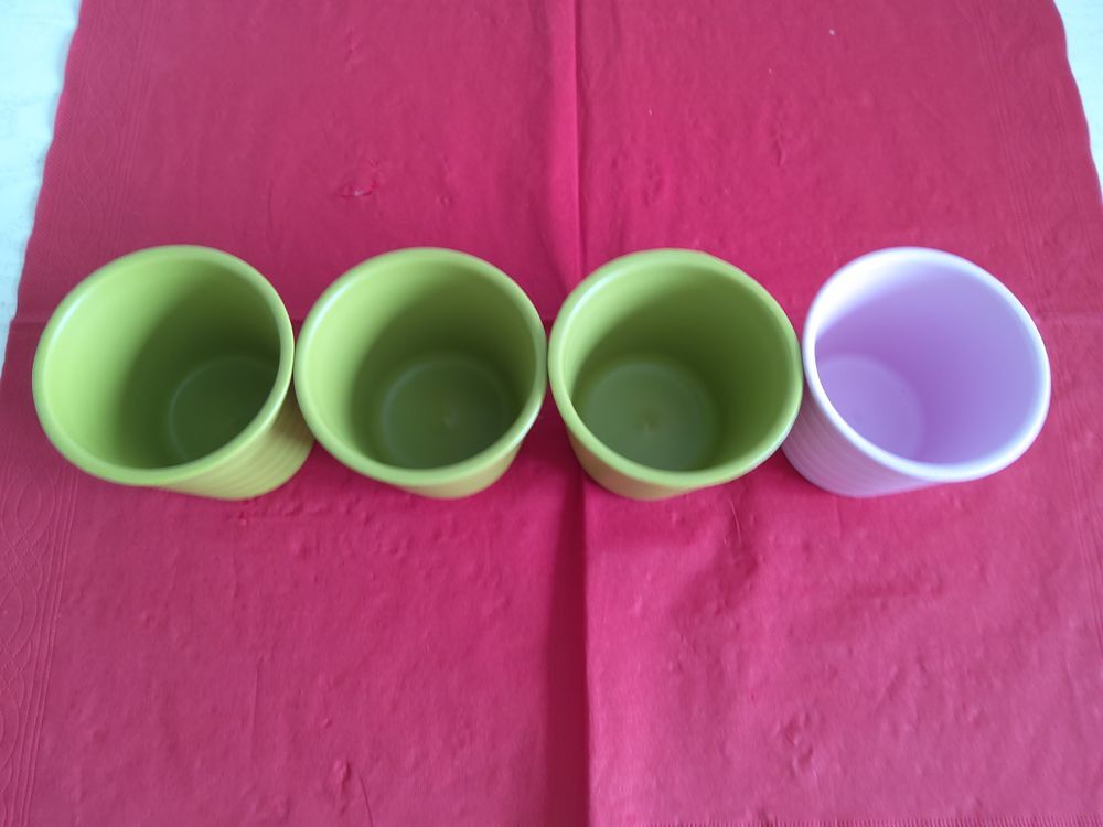 4 petits pots pour plantes Décoration