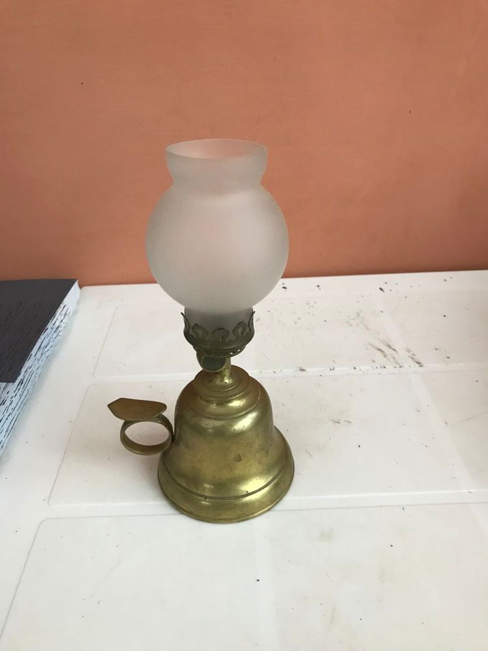 LAMPE P&Eacute;TROLE 
Décoration