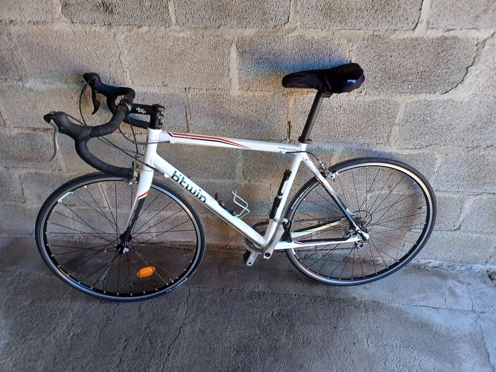 v&eacute;los de course en tr&egrave;s bonne &eacute;tat , tout neuf Vlos