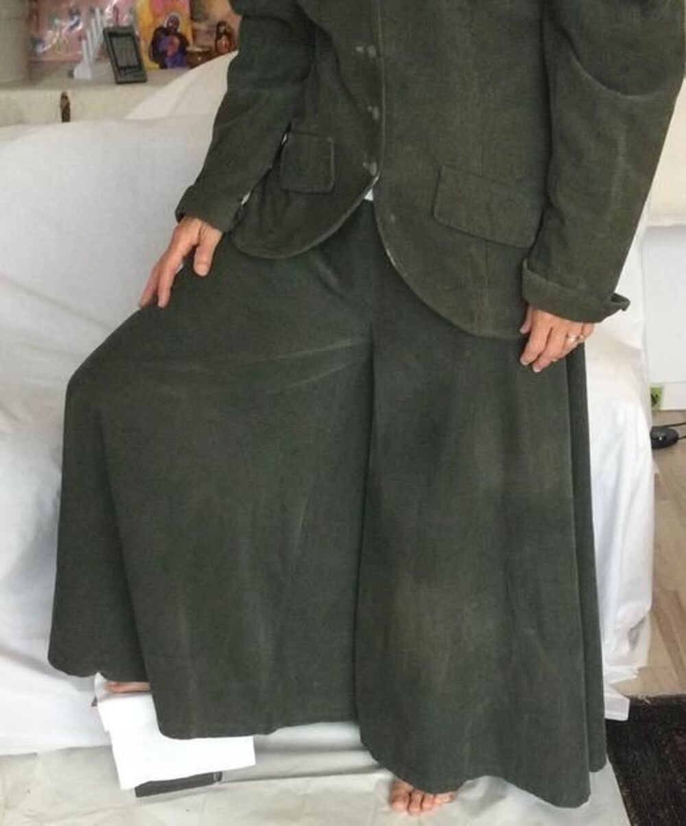 Tenue 4 pi&egrave;ces velours &agrave; cotes &eacute;quitation amazone T 38-40 Sports