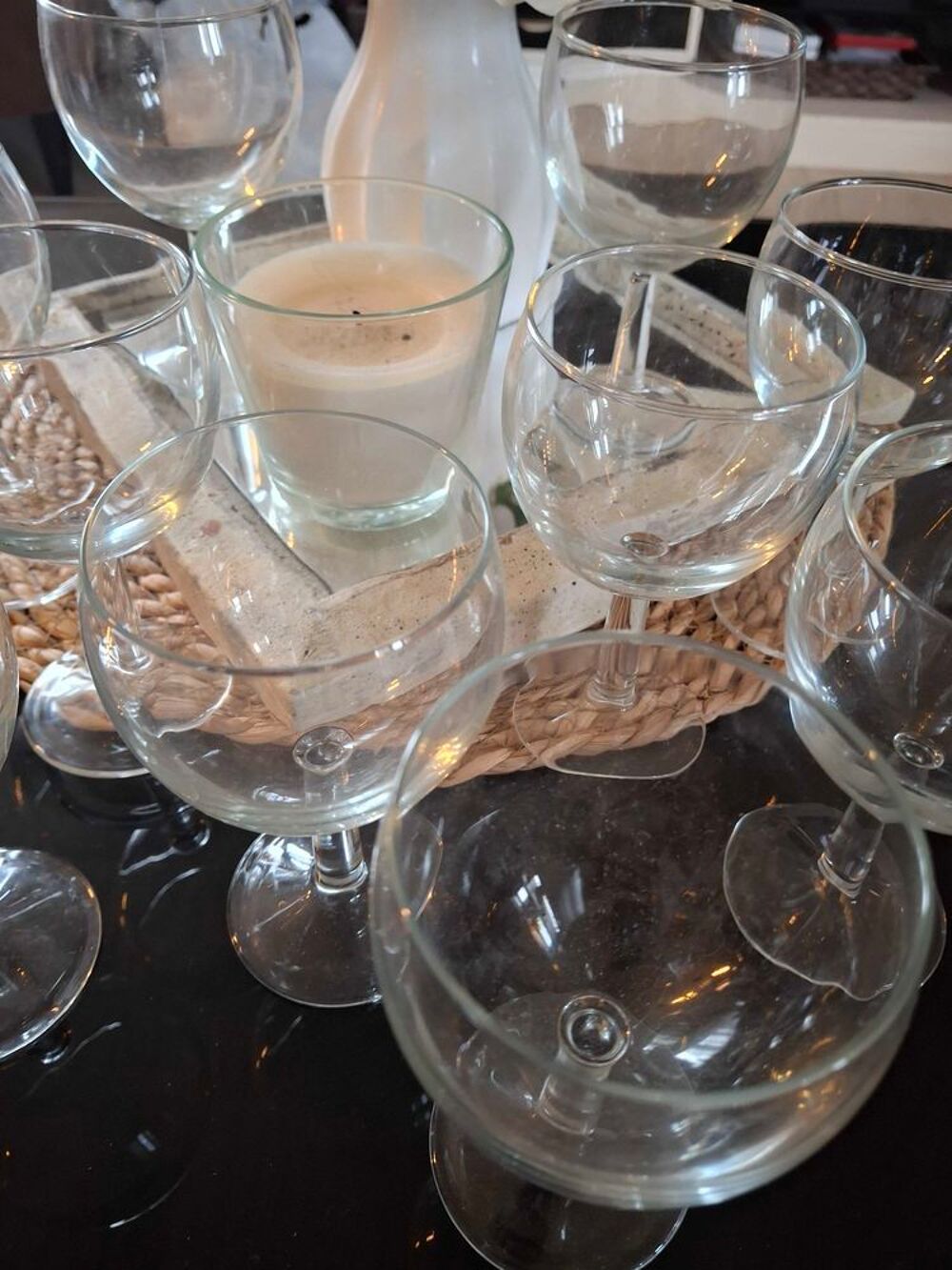 lot de 10 verres &agrave; pied transparents forme ballon Décoration