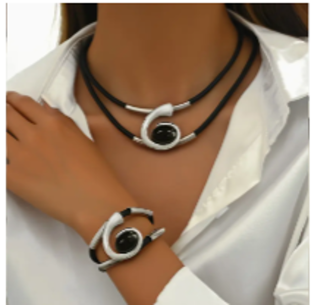 Petits bijoux femme neufs Bijoux et montres