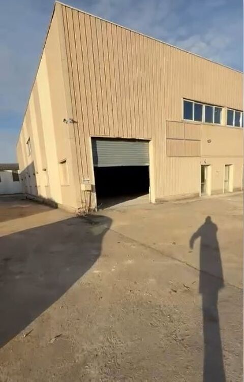   Entrep�t 300m� ( 91) Atelier - 1 pi�ce(s) - 300 m�