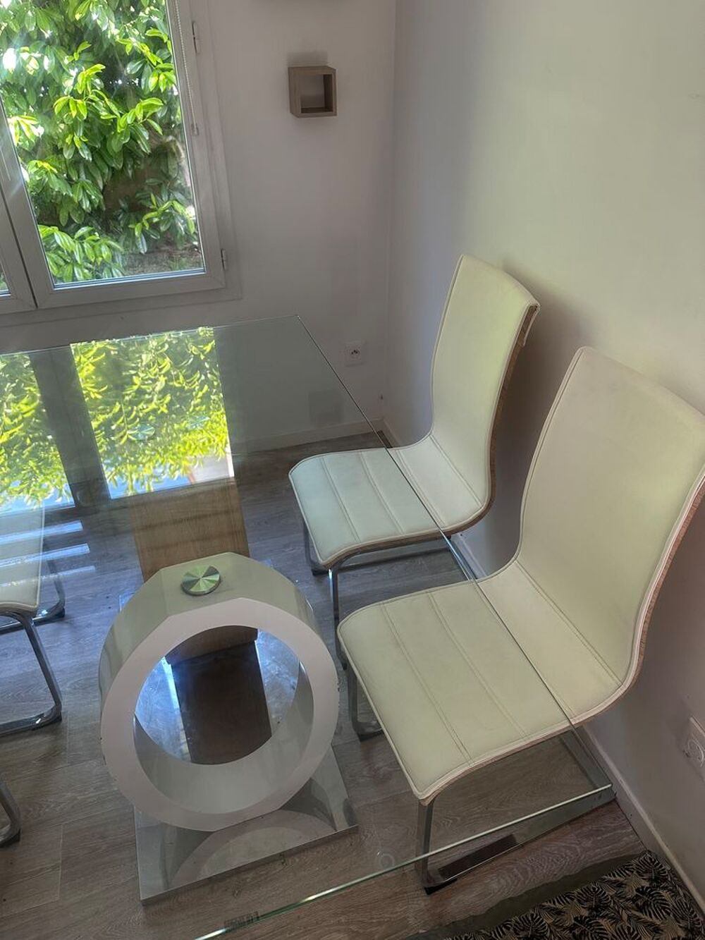 Salle &agrave; manger compl&egrave;te Meubles