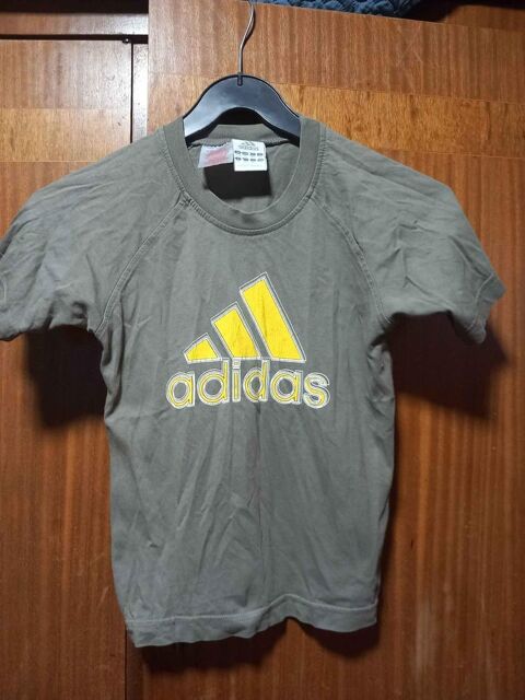 Tee shirt Adidas 8 ans 1 La Fert-sous-Jouarre (77)