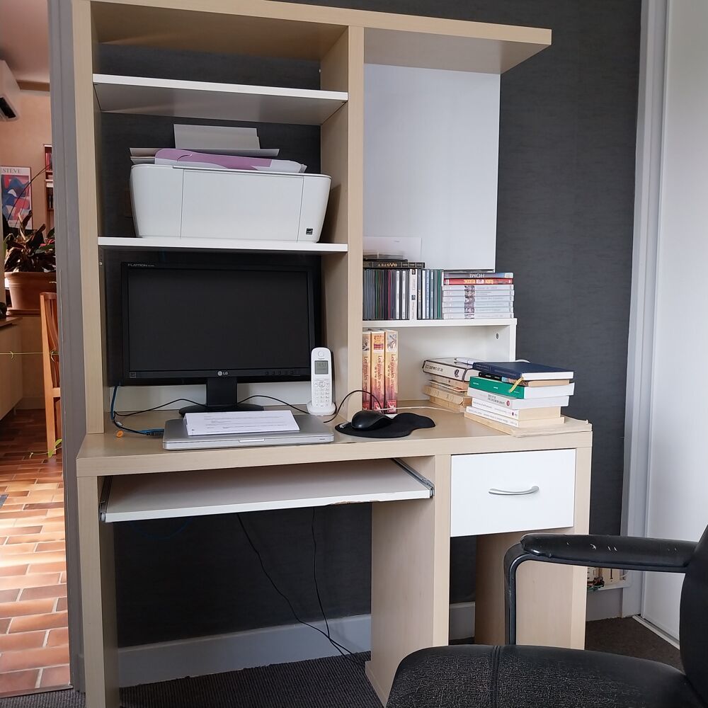 Meuble informatique et sa chaise Meubles