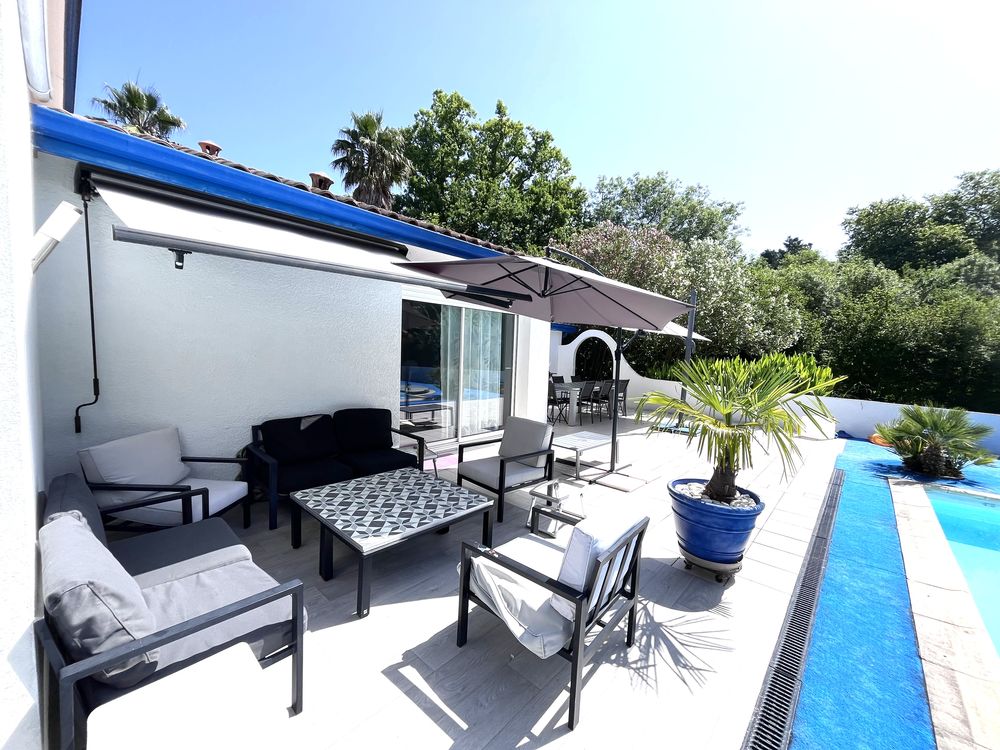 à vendre  Villa Saint-Pierre-d'Irube (64990)