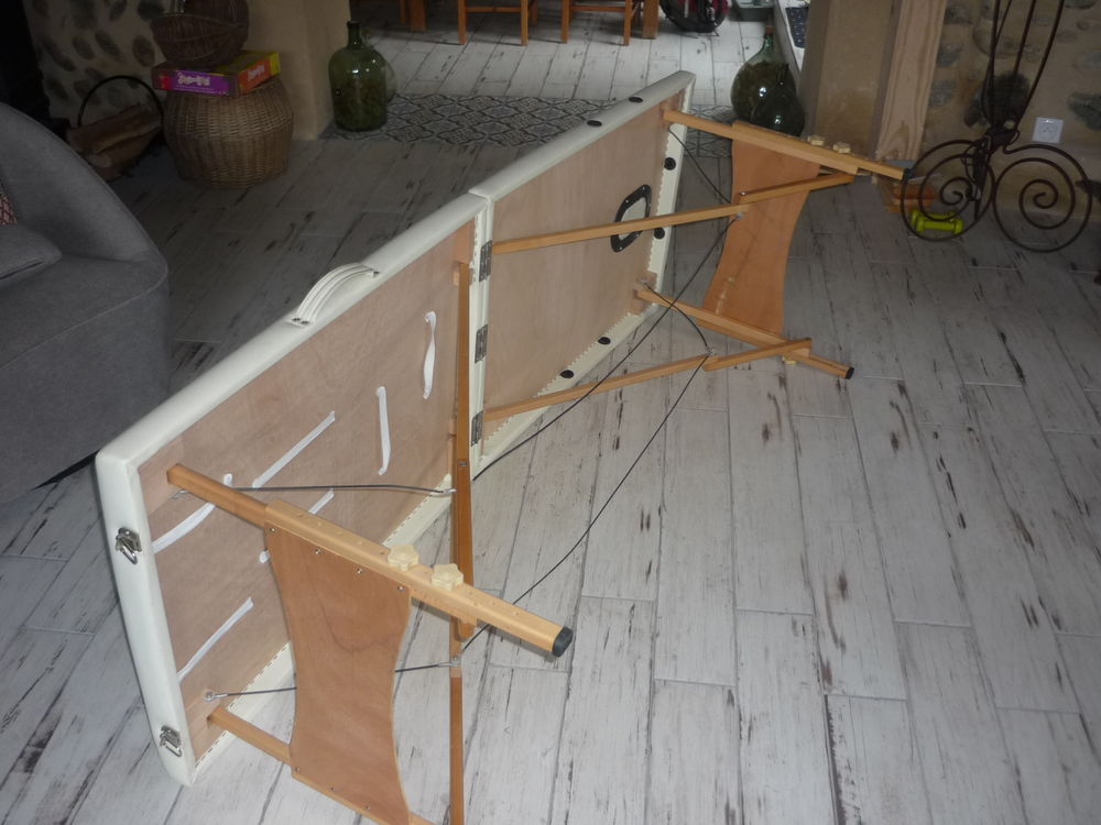TABLE PLIANTE TRANSPORTABLE Meubles