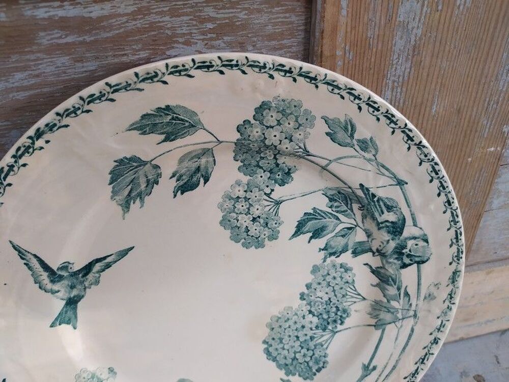 Assiette Terre de Fer Fa&iuml;ence Creil Montereau Oiseau Naples 