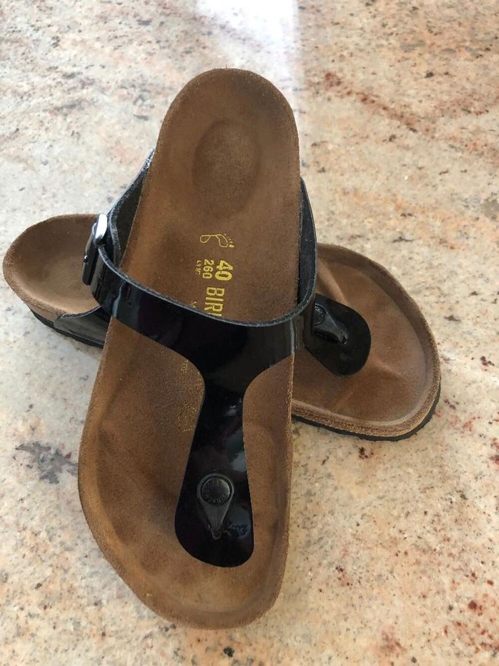 Tongs BIRKENSTOCK cuir noir verni T40 Chaussures