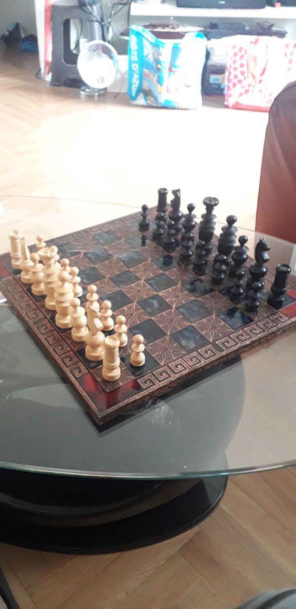 Jeux d'&eacute;checs en cuivre sculpt&eacute;e Jeux / jouets
