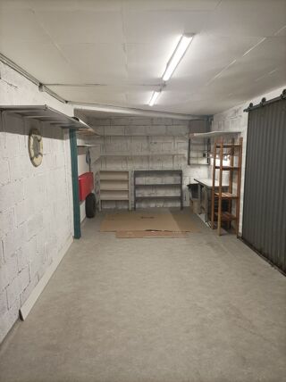  Parking / Garage � louer 17 m� Toulouse