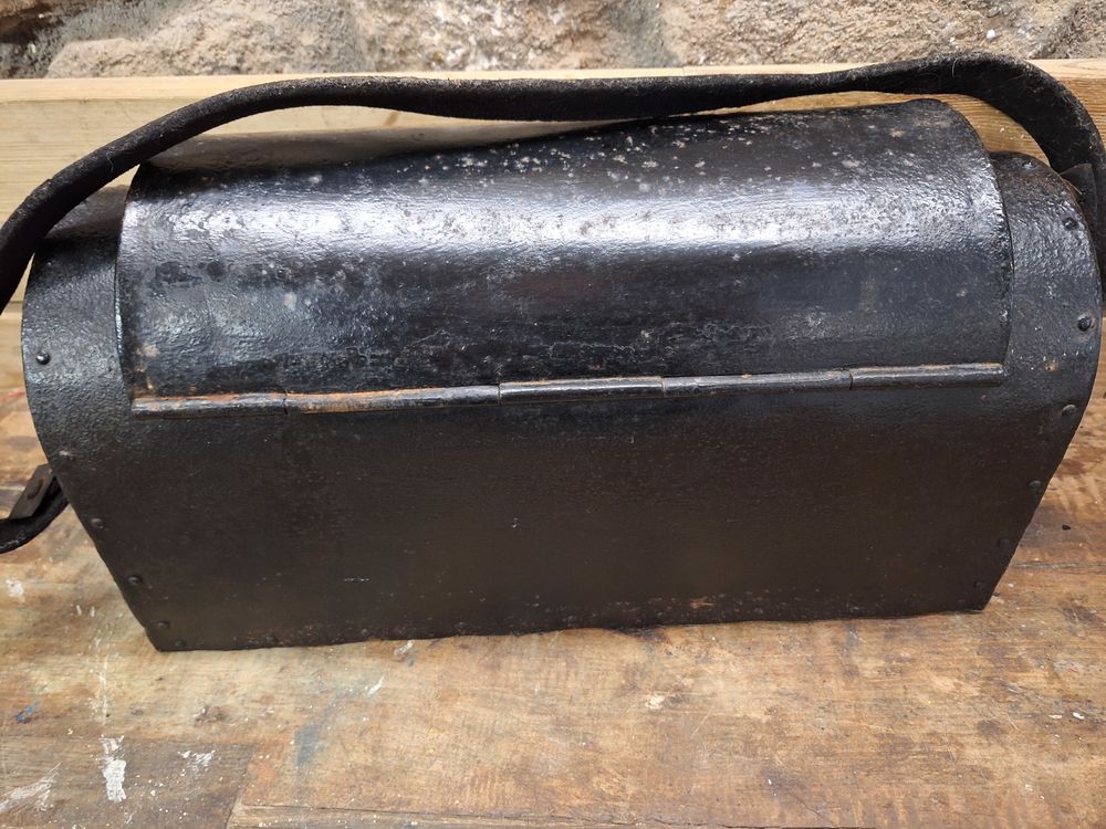 caisse plombier ancienne Bricolage