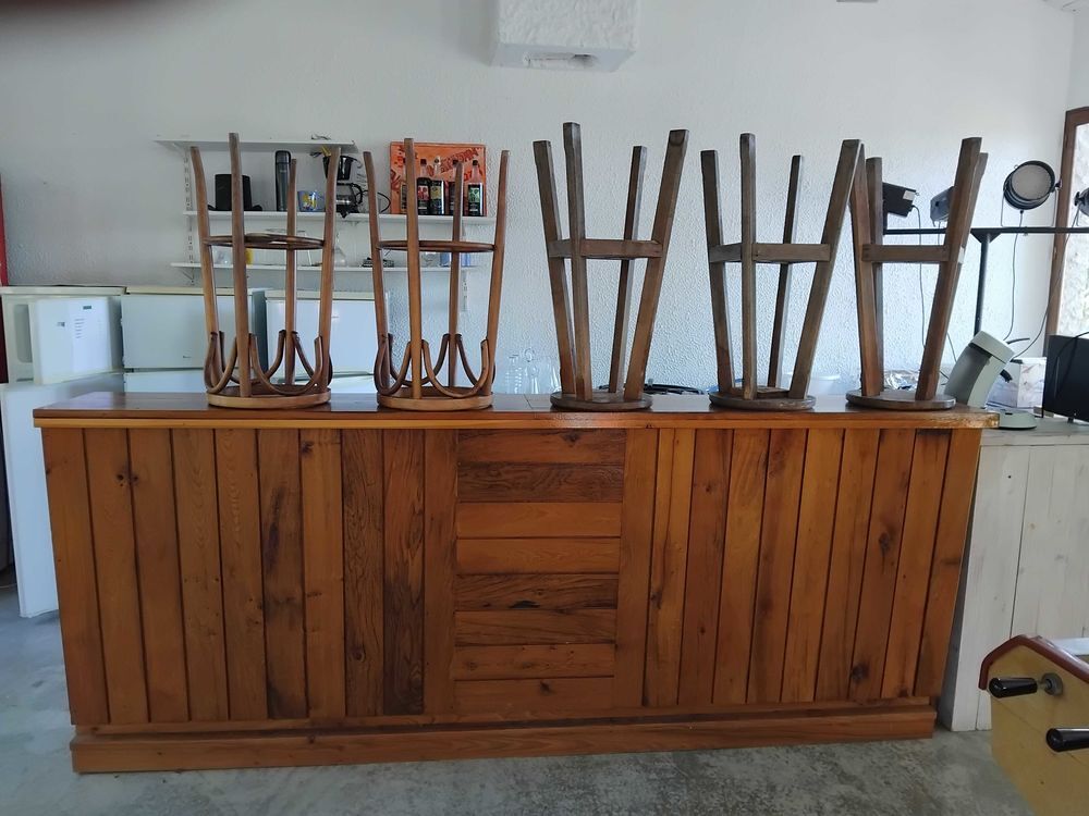 Bar en Bois + 5 Tabourets Cuisine