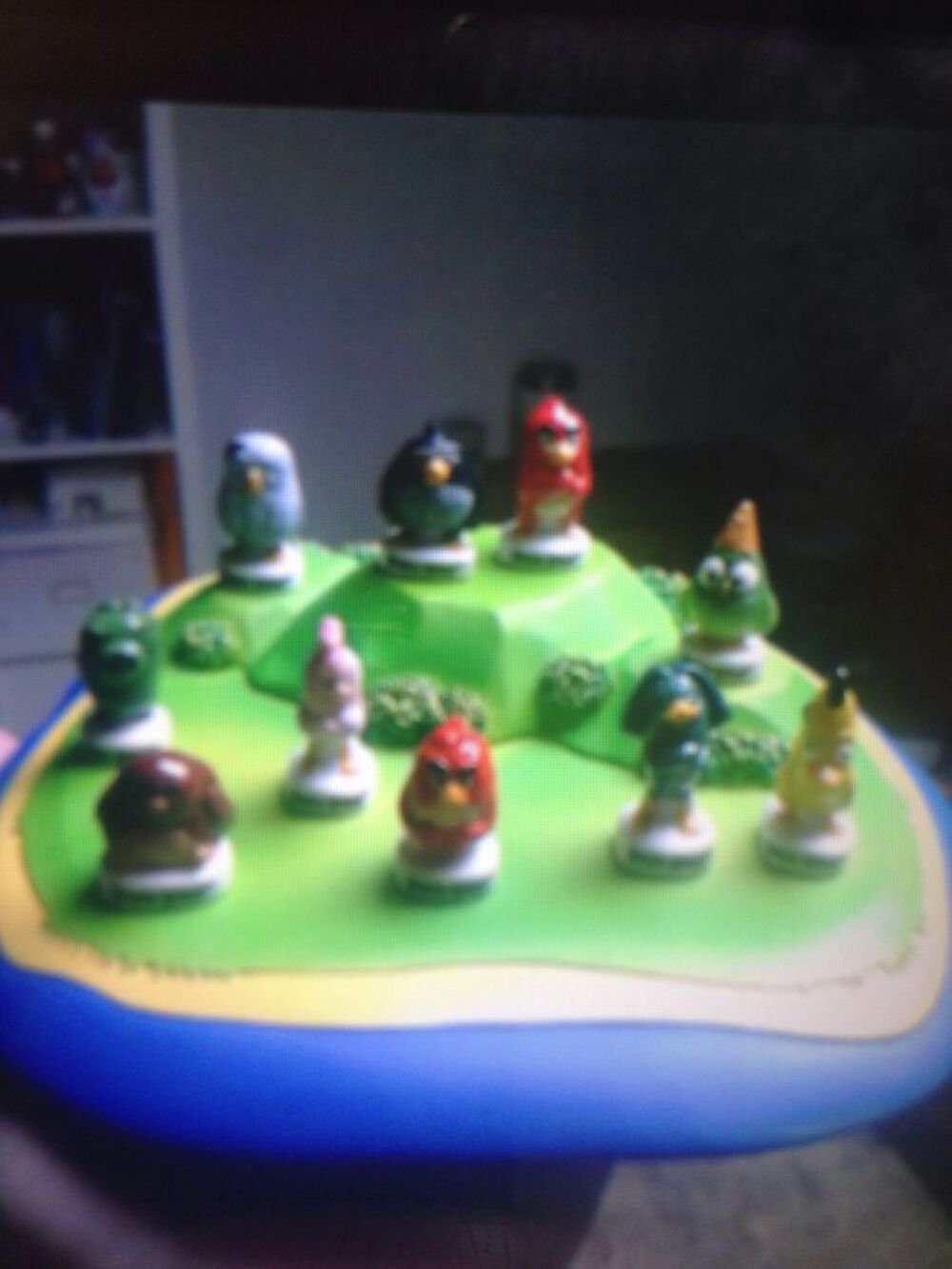 F&egrave;ves de Collection des Angry Birds le groupe / Socle 