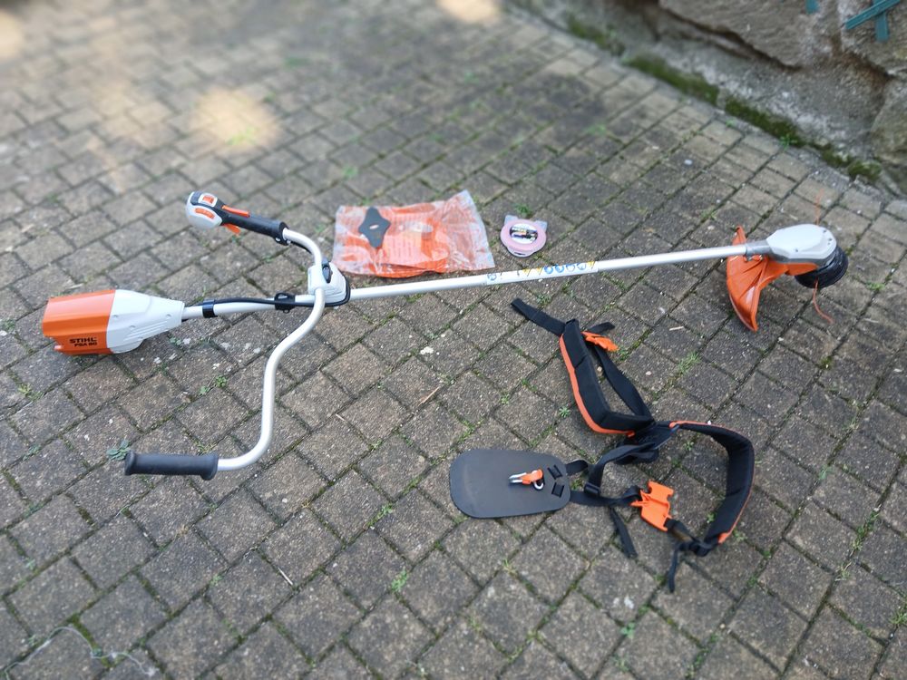 DEBROUISSAILLEUSE A BATTERIE Bricolage
