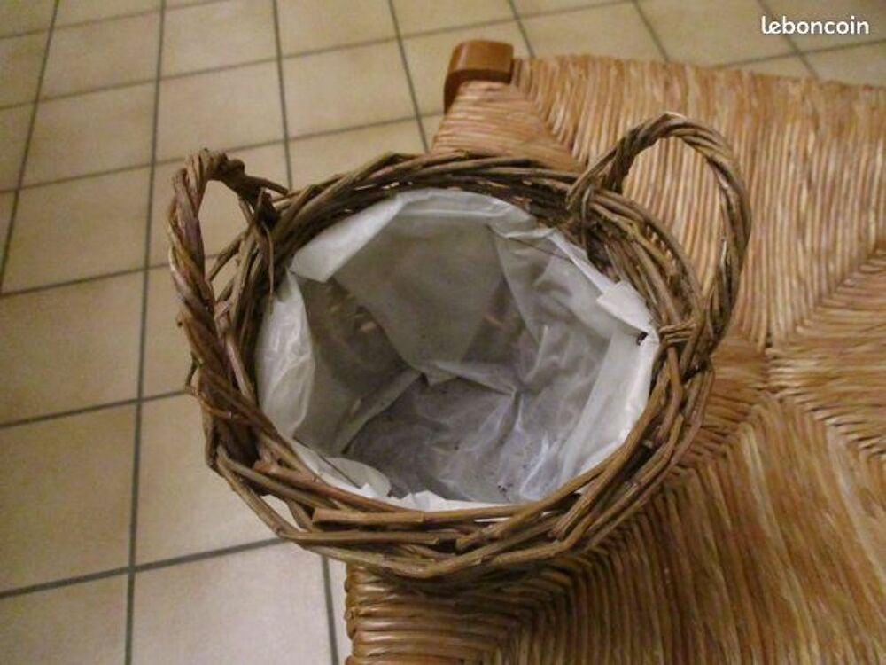 grande corbeille en osier et petit panier osier bon &eacute;tat Décoration
