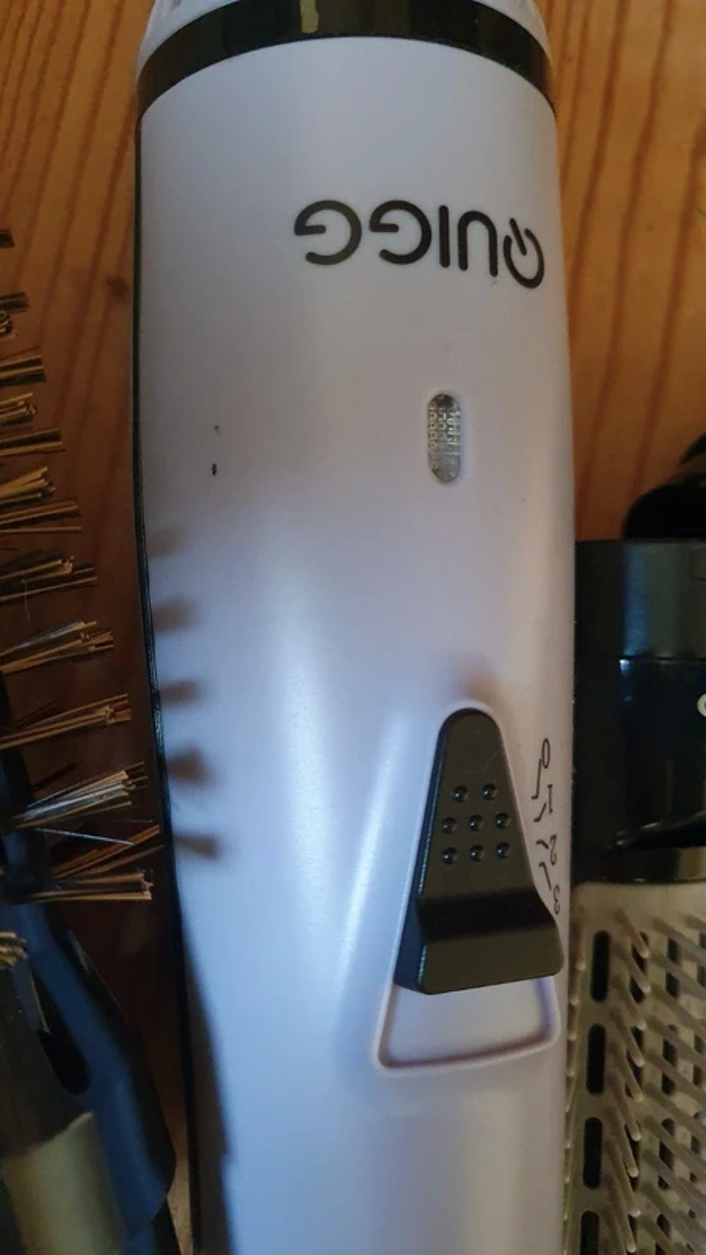 S&egrave;che cheveux Quigg avec accessoires Electroménager