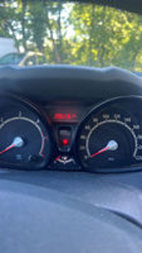 Fiesta 1.4 TDCi 68 Ambiente 2008 occasion 33240 Saint-Laurent-d'Arce