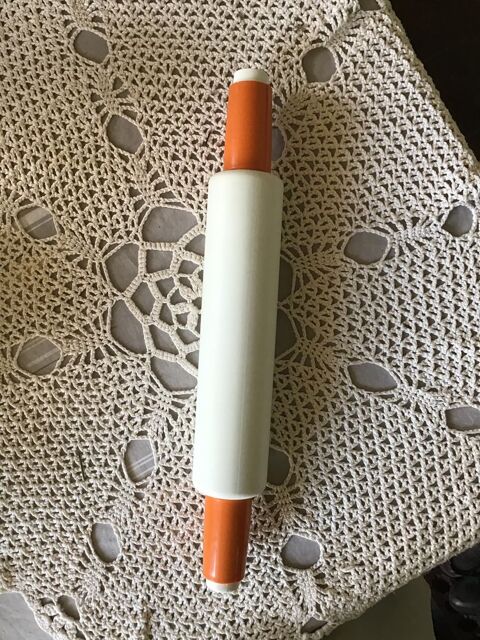 ROULEAU PTISSERIE TUPERWARE 2 Verneuil-sur-Avre (27)