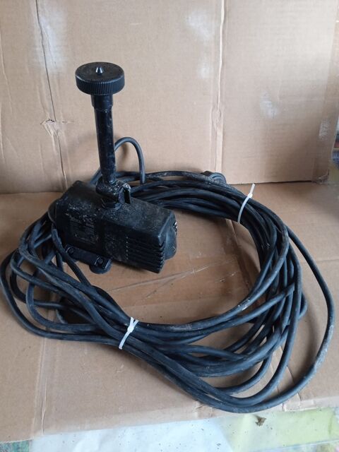 Pompe de bassin Broyes (51)