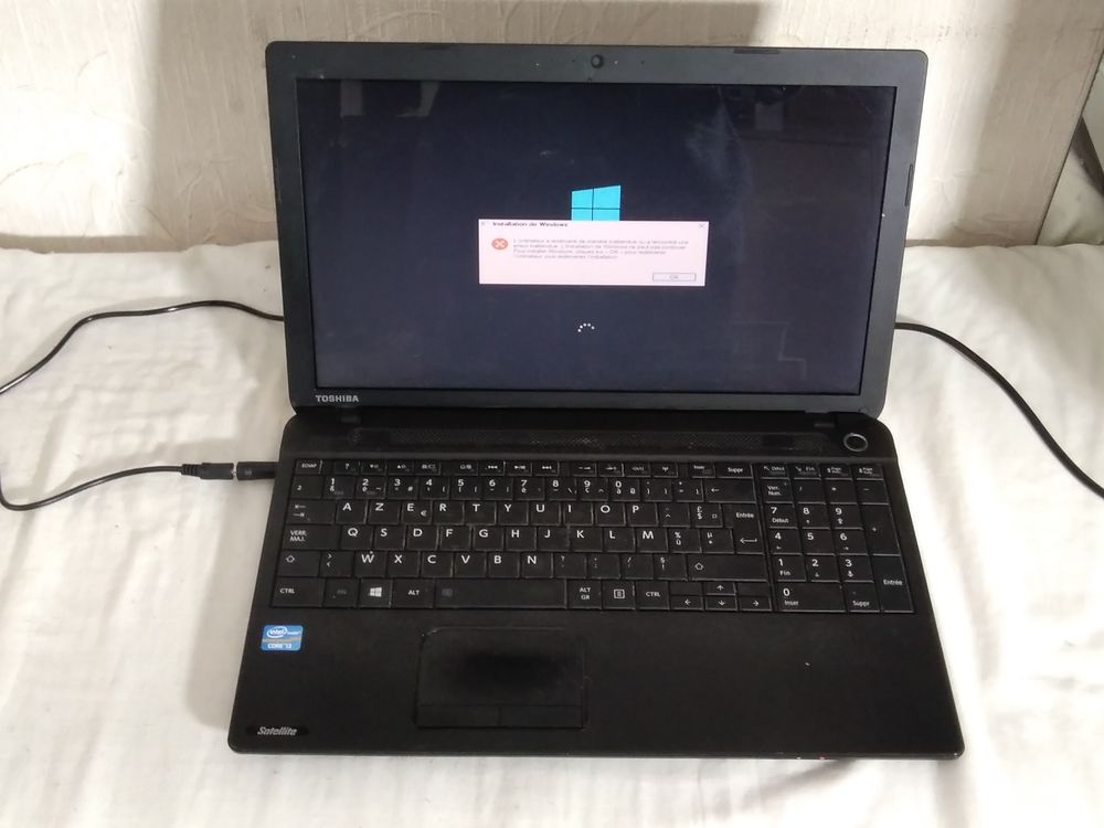 PC Portable Toshiba Satellite C50-A-19U Matériel informatique