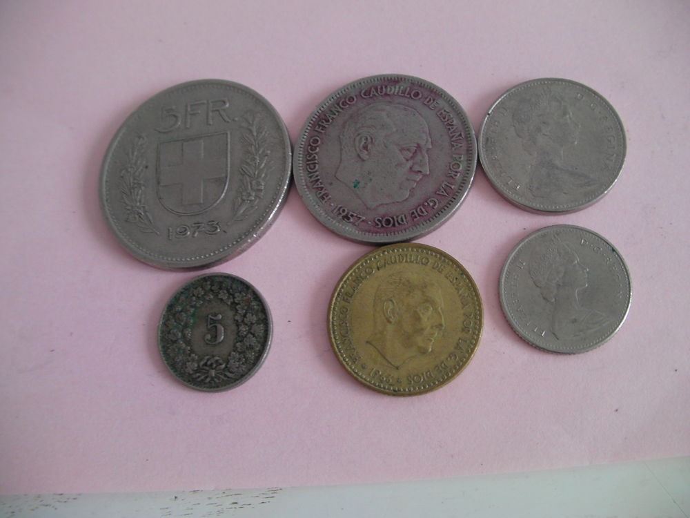 PIECES monnaie CANADA - ESPAGNE 