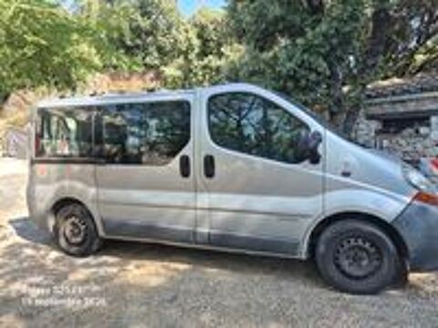 Trafic Passenger 1.9 dCi 100 Expression 2005 occasion 06140 Tourrettes-sur-Loup