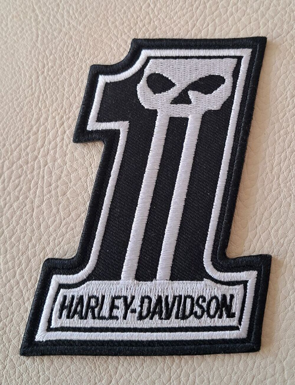 &Eacute;cusson brod&eacute; harley 1% t&ecirc;te de mort 10x7 cm 