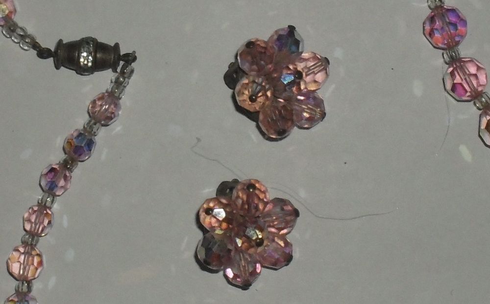 Parure collier et boucles d'oreilles Bijoux et montres